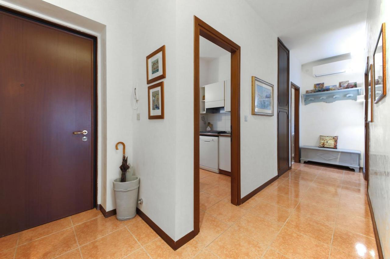 Private Parking - Family Home - 15 Min To Venice Местре Екстериор снимка
