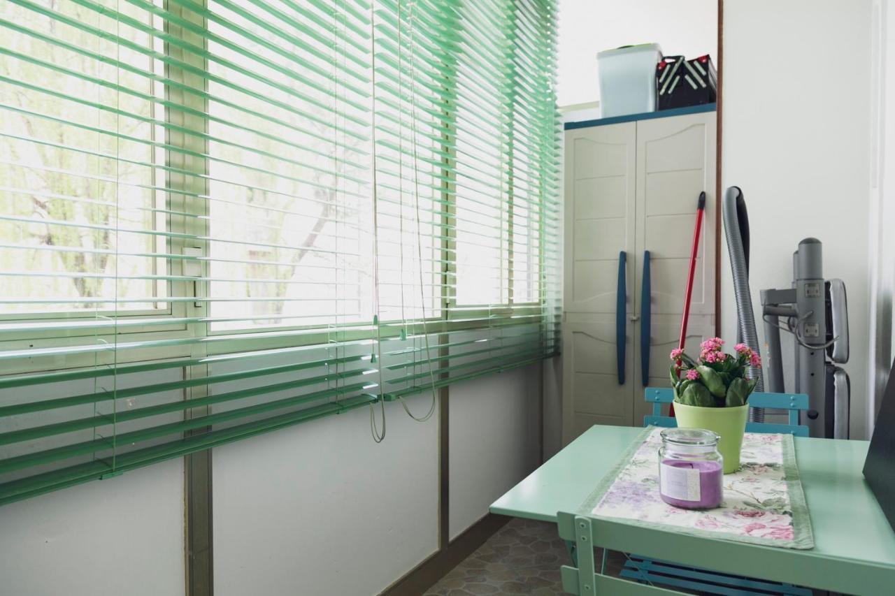 Private Parking - Family Home - 15 Min To Venice Местре Екстериор снимка